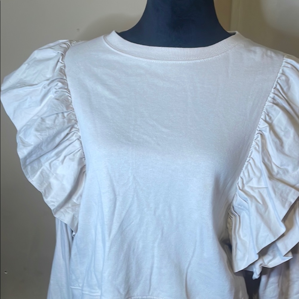 Zara White Ruffled Cap Sleeve Blouse